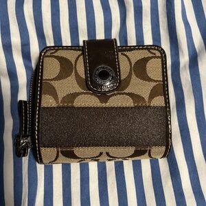 NWOT Coach wallet Brown/Tan
